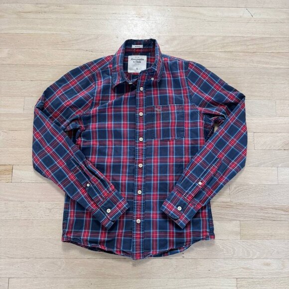 Abercrombie & Fitch red and blue plaid button up shirt men’s size small. - Picture 1 of 5